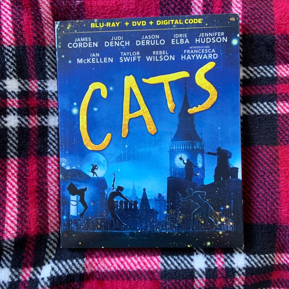 Like new Cats Dvd & Blu-Ray